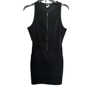 Nikibiki Fishnet Contrast Dress M/ Black